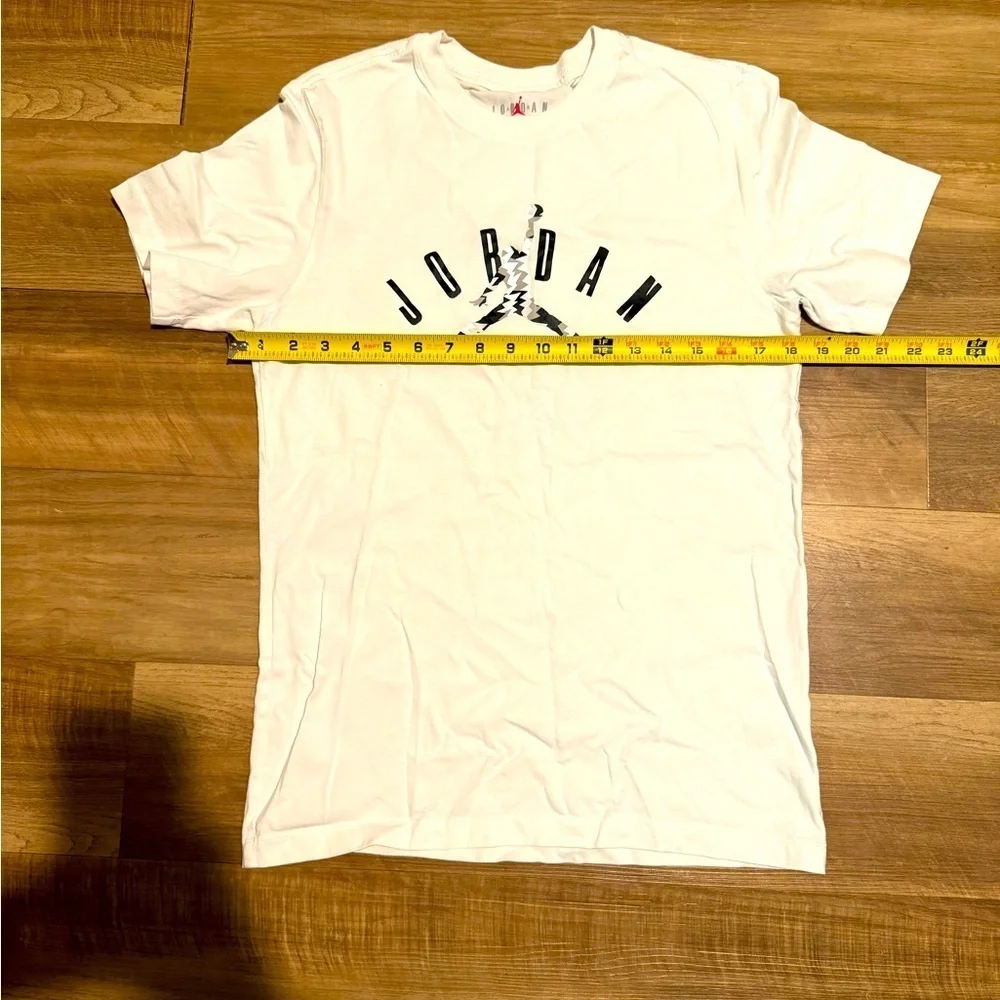 $38 NIKE AIR JORDAN JUMPMAN FLIGHT MVP T-SHIRT CREAM sz S